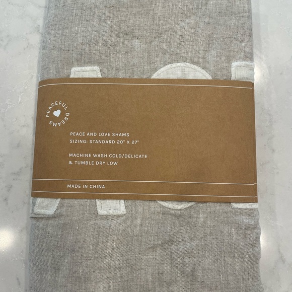 PomPom at Home for the Jilly Box. Brand new, never opened. Standard size 20 x 27 - Picture 4 of 5